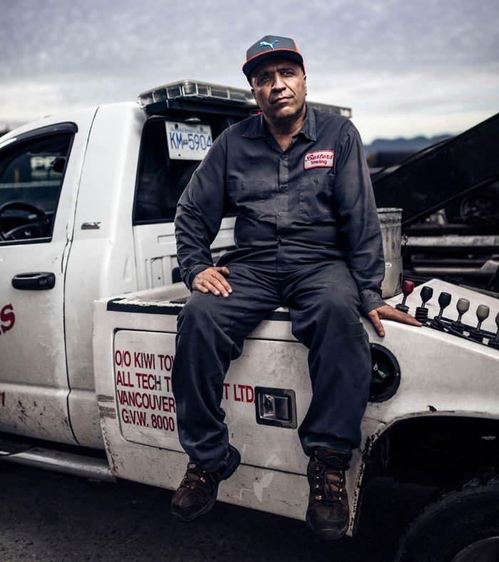 tow-truck-driver-on-the-job